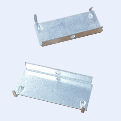 দস্তা ধাতুপট্টাবৃত 3/4 &quot;EMT পেরেক চাবুক 2.0mm বেধ হার্ডন কার্বন ইস্পাত সরবরাহকারী